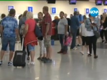 Отменени полети и изнервени туристи на Летище Бургас