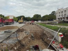 Багерите настъпиха в нова зона на площад "Централен"