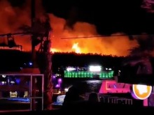 10 000 души са евакуирани заради голям пожар на остров в Хърватия