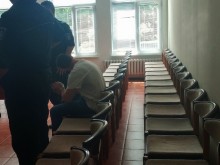 На пияния швед, катастрофирал с крадено такси в Несебър, не му се размина! Остава зад решетките!