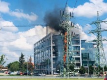 В София пламна електропровод, квартали останаха без ток