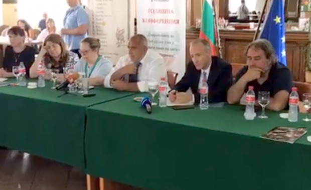 Бойко Борисов изненадващо пристигна в Пловдив!
