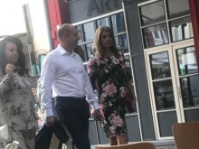 Президентът Радев и съпругата му тайно се разходиха в "Капана"