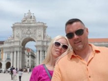 Кристина Димитрова празнува рожден ден с младо лъвче в Лисабон