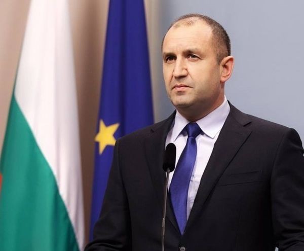 Президентът Румен Радев поднесе съболезнования на Тръмп по повод невинните жертви на актовете на насилие в САЩ