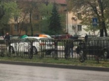 Автомобил помете жена на пешеходна пътека на бул."България"