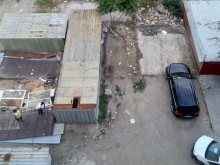 На "Кемера": Махат гаражи, остава мизерия