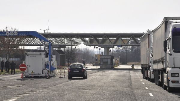 Временно преустановяват преминаването през ГКПП "Капитан Петко войвода"