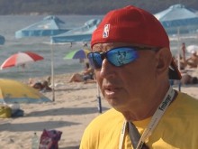 Спасител: Туристите ни обиждат, че сме страхливци, влизат в морето на своя глава