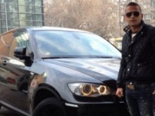 След резиденцията фамилията на "Цар" Киро разпродава и автопарка! "Принц" Ангел предлага тузарско BMW