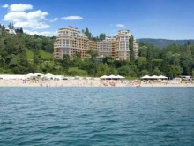 Скандален материал в руско издание: Български спасител пребил жена на наш плаж, можела да плува добре!