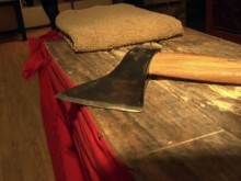 16-годишен руснак закла петчленното си семейство с брадва и самоуби се с нож
