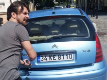 Разкриха "пердето", сътворило безумието на Главната! Май е духнал зад граница!