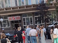 Сигнал за бомба опразни сградата на БНТ