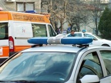 Автомобил се вряза в кафене, има един загинал