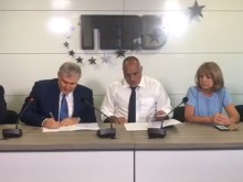 ГЕРБ и СДС подписаха споразумение за съвместно явяване на местния вот