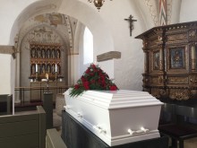Конфискуваха 300 килограма марихуана в погребален ковчег
