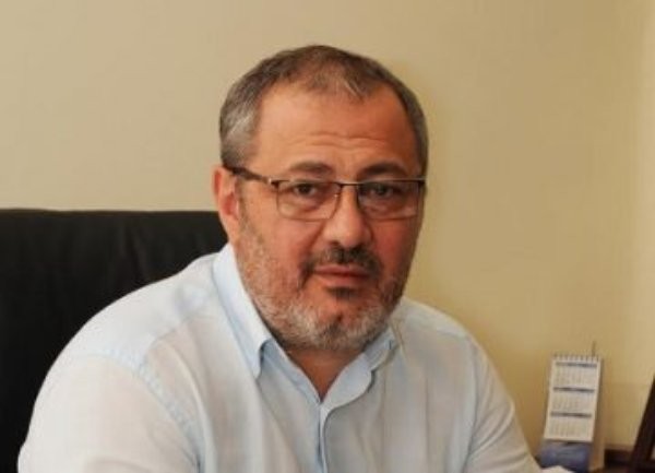 Труд
Шефът на Агенцията по храните в Бургас д р Георги Митев
