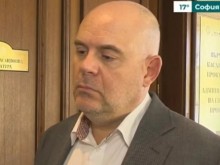 Гешев каза каква схема са въртели в БАБХ-Бургас, задържаните са 7!