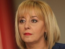 Близо 120 000 граждани са потърсили помощ от Мая Манолова