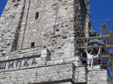 Жорж Трак и екипът му реставрираха лъва на Шипка