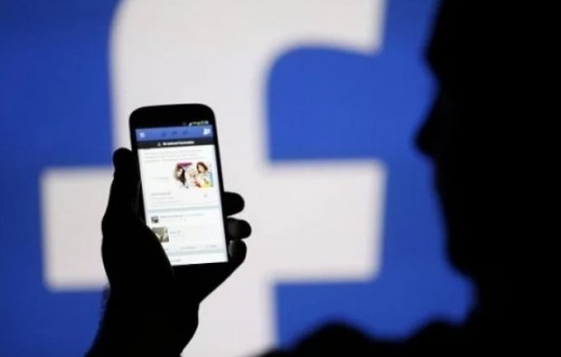 Фейсбук потвърди излагането на около 200 млн телефонни номера на