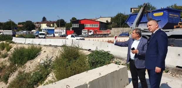 Фейсбук Кметът на Варна Иван Портних разкри как върви изграждането