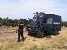 Жандармеристи от Пловдив тръгнаха да пазят лозята
