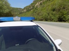 Жена загина след сблъсък между два автомобила на Е-79