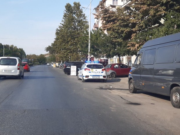 70-годишен шофьор блъсна паркирани автомобили по "Коматевско шосе"