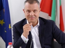 Вижте колко човека работят в БНТ след метлата на Кошлуков