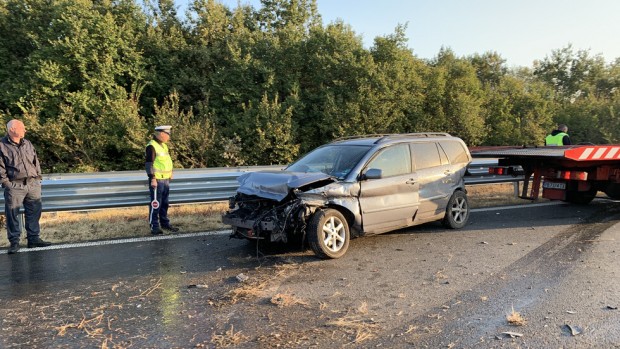 БГНЕС
Автомобил самокатастрофира тази сутрин на автомагистрала Тракия Инцидентът е станал