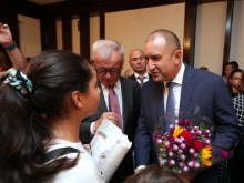 Президентът към българите в САЩ: Върнете се и се борете за България
