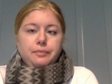 Момиче от Норвегия търси баща си в България