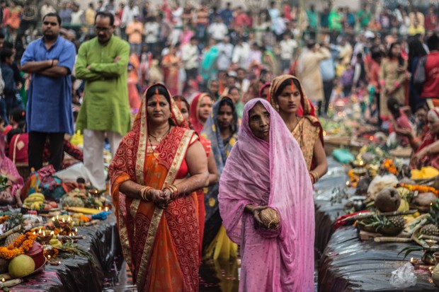 Индия е най-опасната страна за жени, сочи доклад на фондация