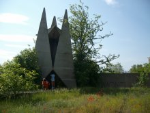 Кметът на "Западен" иска възраждане на старите паметници, вместо изграждане на нови