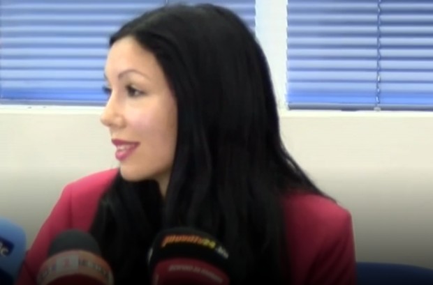 Наблюдаващият прокурор Славена КостоваТова заяви на брифинг окръжният прокурор Румен