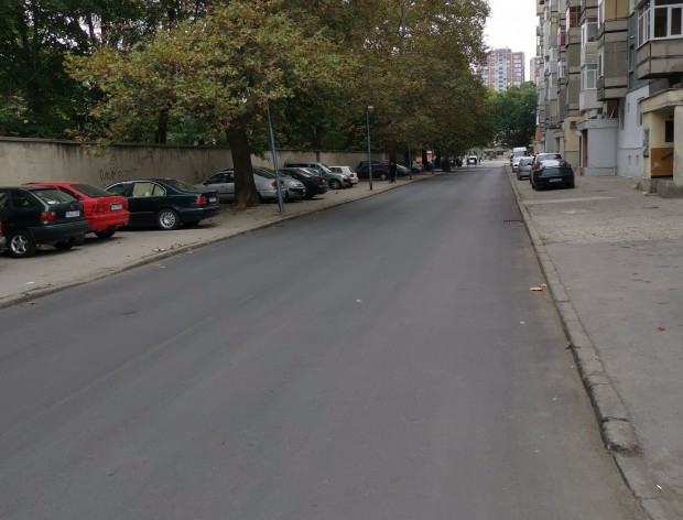 Преасфалтираха поредната улица в "Източен"