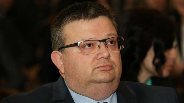 БГНЕС
ВМРО поиска от главния прокурор Сотир Цацаров да прекрати дейността на Българския хелзинкски