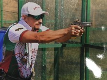 Франция пожела наш шампион по стрелба, трениращ в Пловдив