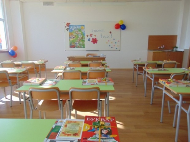 Заплатите на учителите в България са отбелязали най-голям ръст в