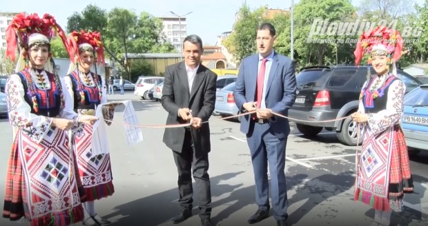 Готов е новият паркинг в "Централен" за над 160 автомобила