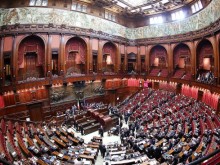 Италианският парламент ще намалява броя на депутатите си