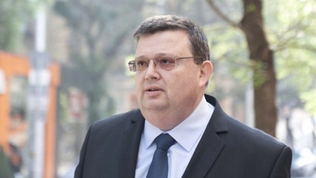 Главният прокурор Сотир Цацаров няма да забранява дейността на Българския