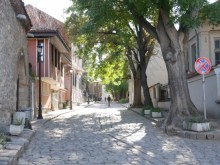 Тур с истински магарета в Стария град!