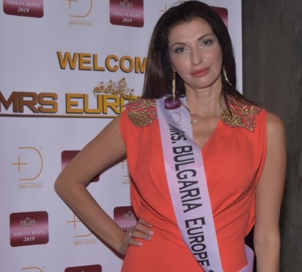 Носителката на короната Мисис България Свят 2018   Яна Средкова е