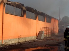 Искра върху покрива предизвикала големия пожар в Пловдив