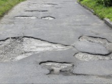 Близо половината от пътищата в България са в окаяно състояние