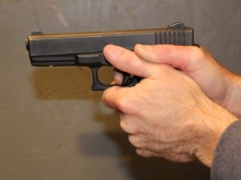 Бургазлия стреля по съсед