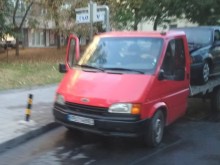 Кола горя в центъра на Пловдив